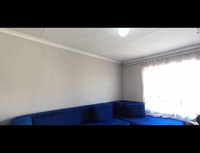 2 BEDROOM HOUSE FOR SALE IN FLEURHOF